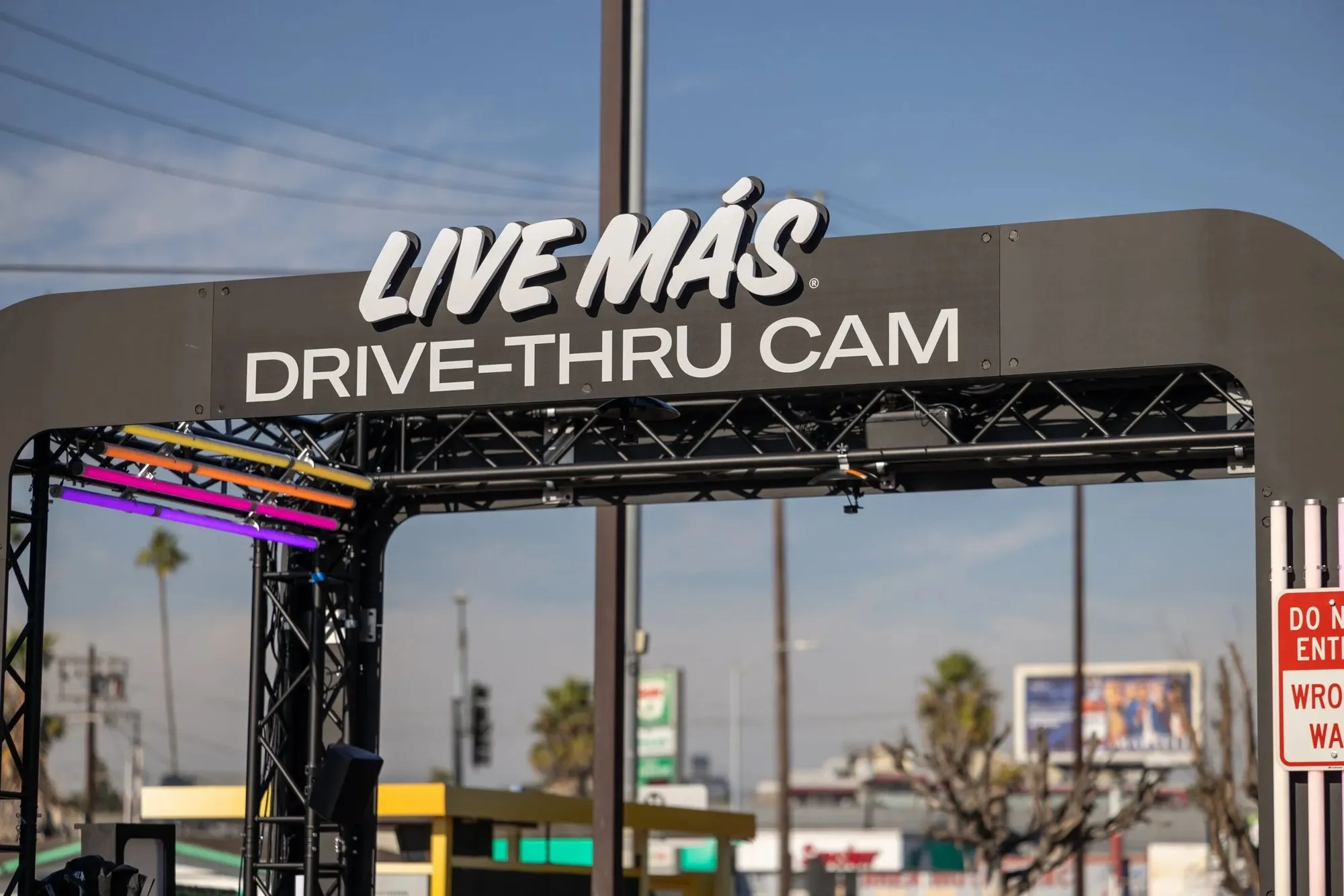 Taco Bell: Live Más Drive-Thru Cam